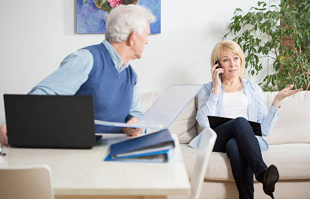 istock Woman talking on the phone 492425454