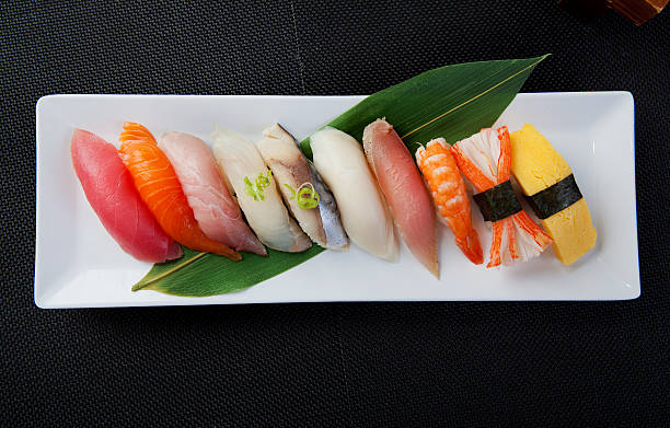 sushi - prepared fish cooked dinner mackerel fotografías e imágenes de stock