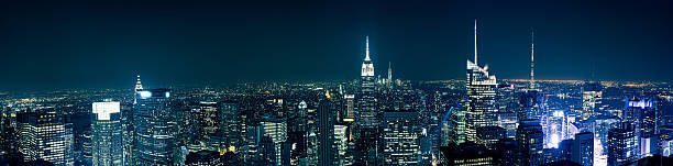 マンハッタンのルーフトップ - manhattan new york city night skyline ストックフォトと画像