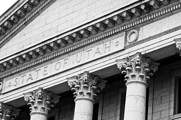 salt lake city, stan utah neoklasycystyczne kolumny - corinthian courthouse column legal system zdjęcia i obrazy z banku zdjęć
