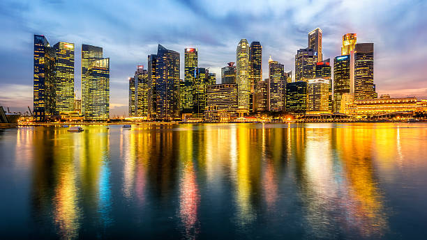 istock Skyline of Singapore at a beautiful sunset 492520722