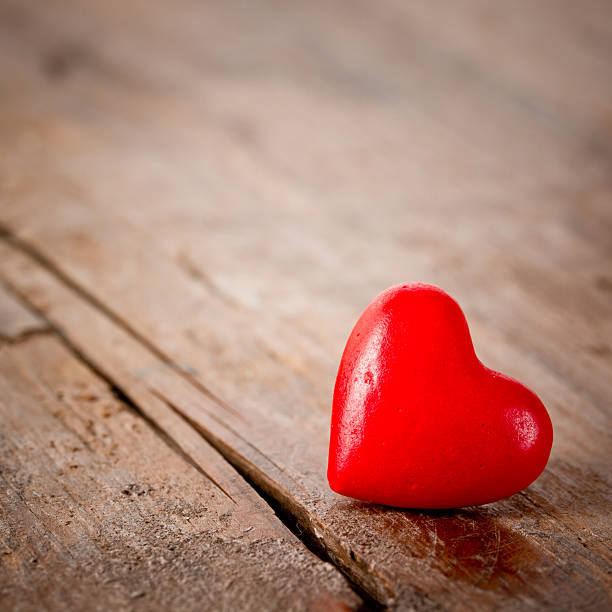 red heart red heart schenken stock pictures, royalty-free photos & images