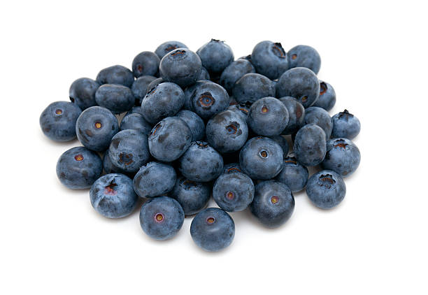 istock heap of blueberries isolated on white background 492531667