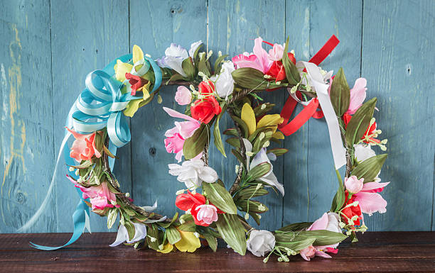 istock flower frame on wooden  background 492537616