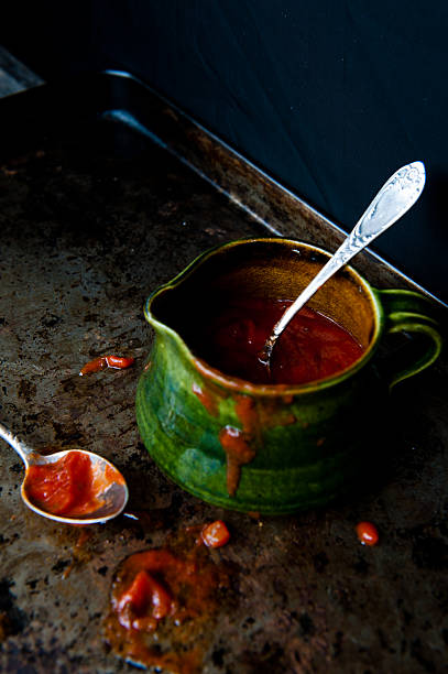 sos pomidorowy - tomato sauce tomato spinach soup zdjęcia i obrazy z banku zdjęć