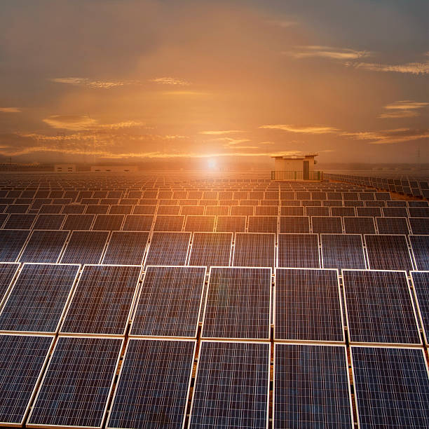 istock Power plant using renewable solar energy with sun 492572059