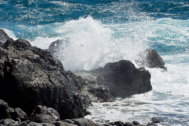 istock Storm, Waves and sea foam 492596019