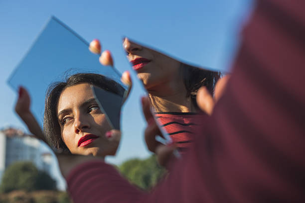 istock Beautiful girl posing in an urban context 492607558