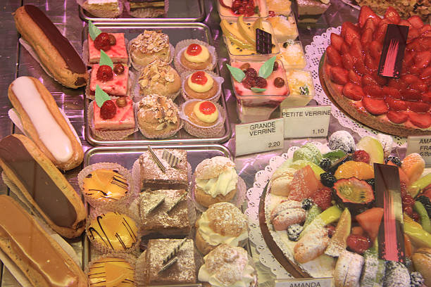 istock Luxurious French pastry 492626605