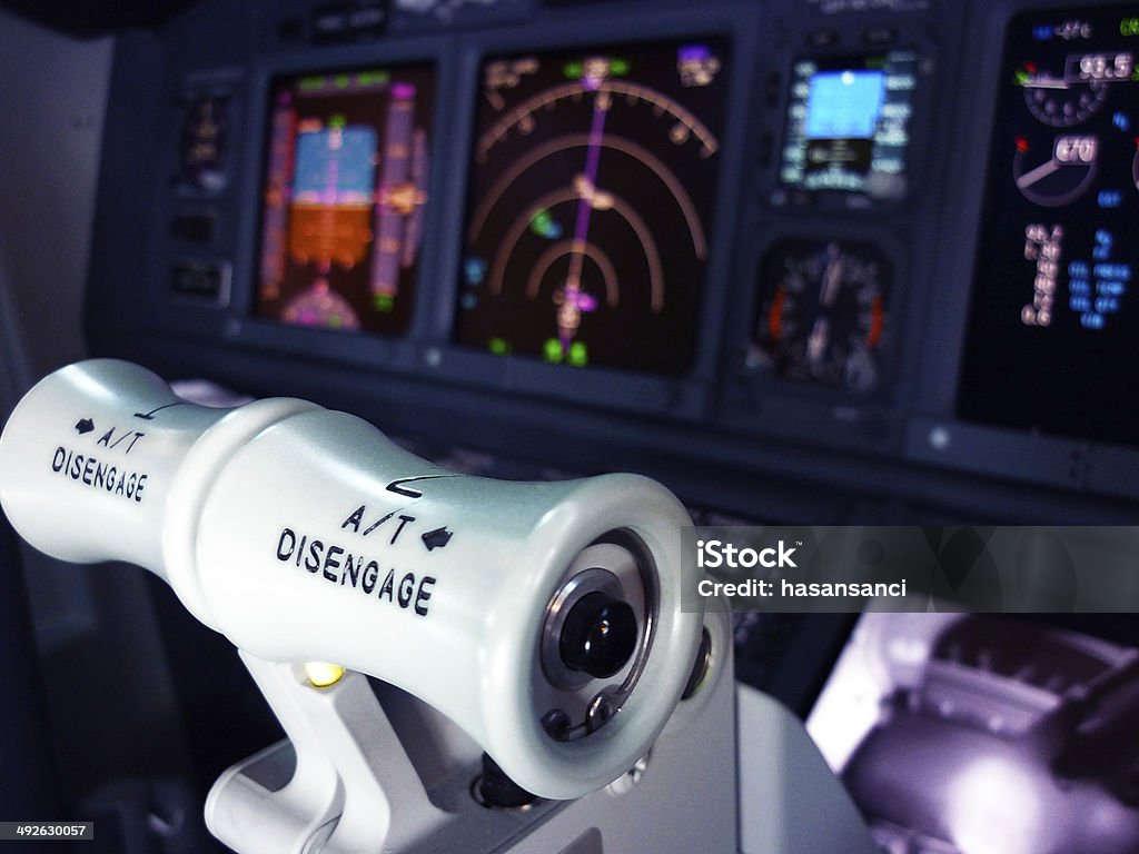 Motor Ansatz Hebeln von Boeing 737-800 - Lizenzfrei Cockpit Stock-Foto