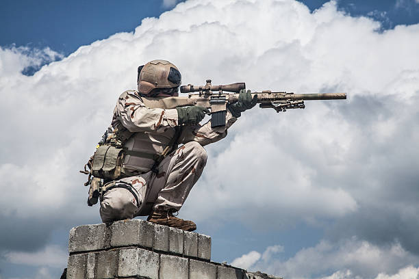 Foto de Navy Seal Em Ação e mais fotos de stock de Atirador