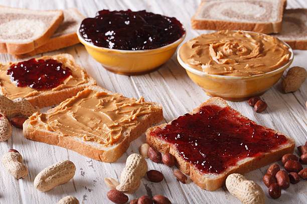 istock Sandwiches with peanut butter and jelly horizontal 492665692