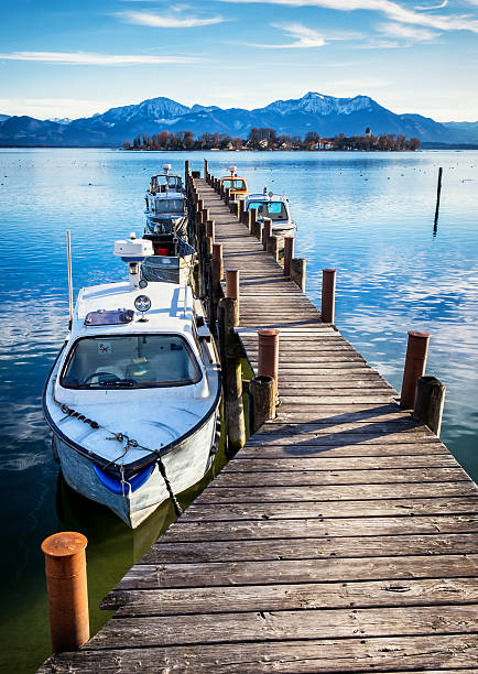istock old wooden jetty 492668188