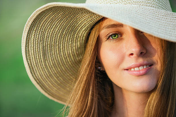 istock Young beauty woman in summer hat 492673754