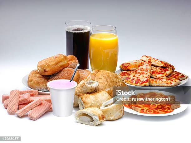 Los Alimentos Foto de stock y más banco de imágenes de Plato preparado - Plato preparado, Bebida, Alimento