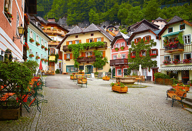 town square in гальштат - austria стоковые фото и изображения