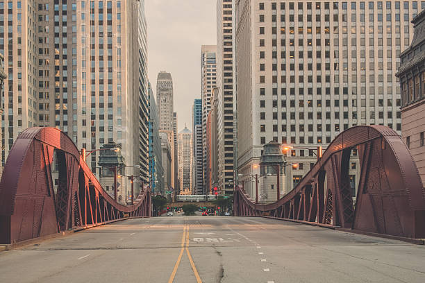 istock Desaturated LaSalle Street Bridge 492727214