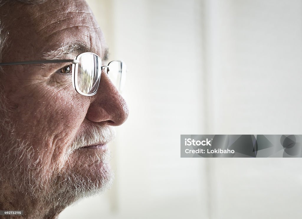 Nahaufnahme der ältere Mann Blick - Lizenzfrei Abgeschiedenheit Stock-Foto