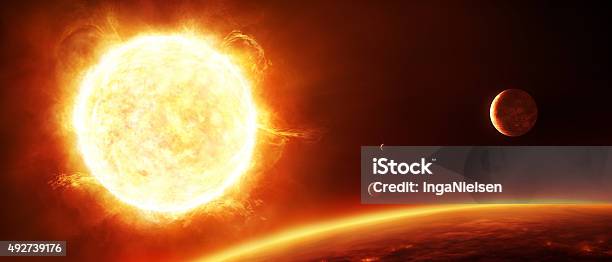 Grande Sole Con Pianeti - Immagini vettoriali stock e altre immagini di Sole - Sole, Luce solare, Eruzione solare