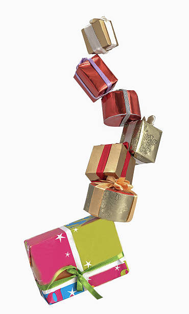 рождественский подарок коробки - silver paper стоковые фото и изображения