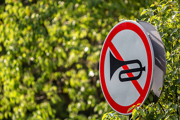 no honking sign at roadside