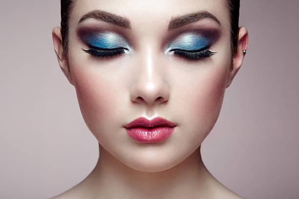 istock Beautiful woman face 492765546