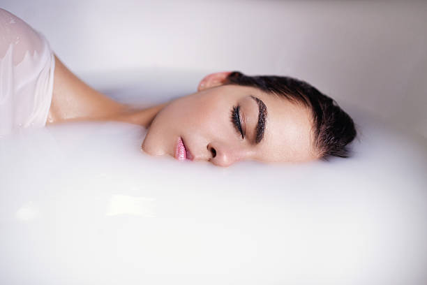 Here's a quick and easy way to moisturize your skin