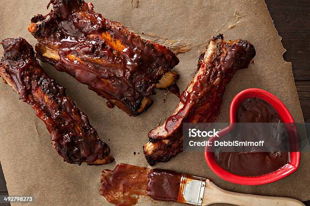 Me Encantan Las Costillas Foto de stock y más banco de imágenes de Salsa de barbacoa - Salsa de barbacoa, Pincel, Carne