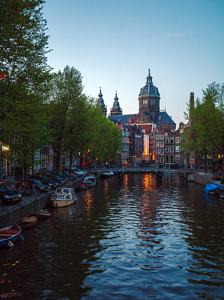 istock Vintage Houses on Canals, Amsterdam 492807530