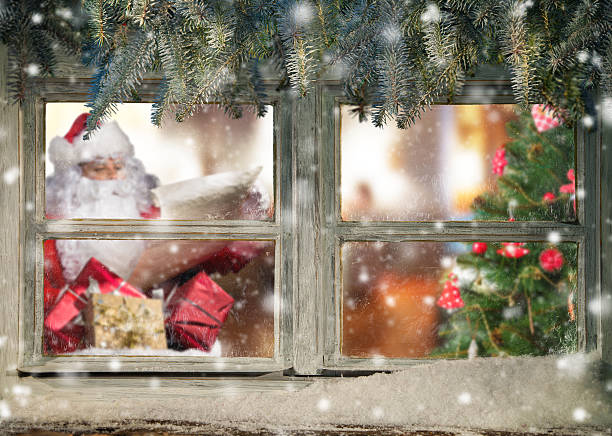 istock Atmospheric Christmas window with Santa Claus 492843852