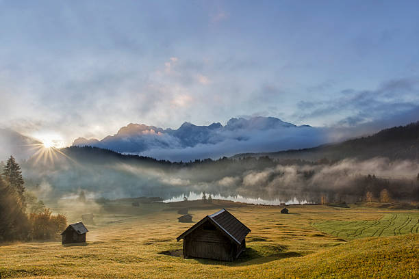 istock Sunrise at mountain lake in Alps - Geroldssee 492846732