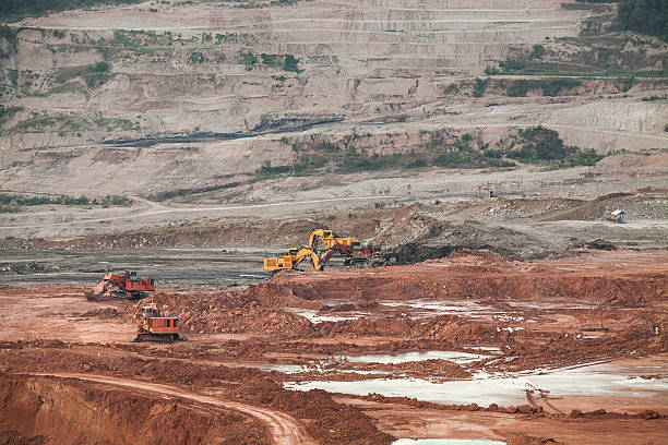 istock Excavator in the open-pit mine in northern Thailand - Mae Moh 492865497