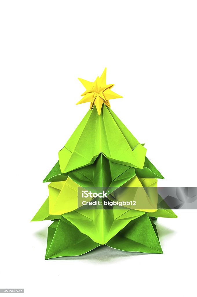 Бумага Рождественская елка изолированные на белом фоне - Стоковые фото Оригами роялти-фри