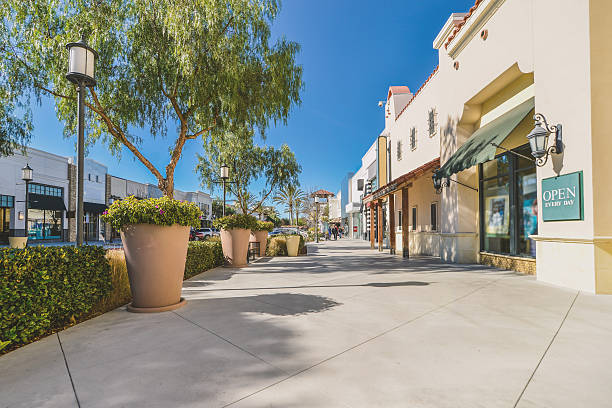 Scenery of shopping district San DIego shopping mall stock pictures, royalty-free photos & images