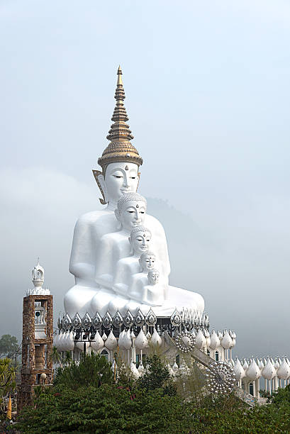 istock Big 5 white image of Buddha 492938546