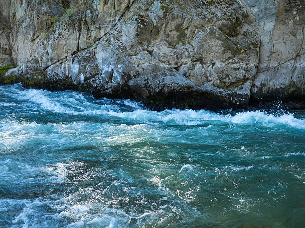 torrent горных реку - river spring autumn stream стоковые фото и изображения