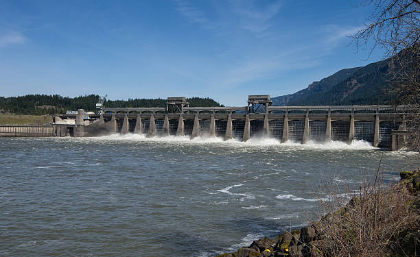 istock Wide Angle - Hydroelectric Dam- Electricity 492962677