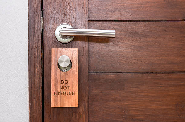 istock Wood door , do not disturb 492965926