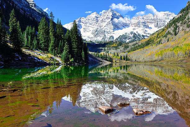 istock Maroon Bells during foliage season 492970500