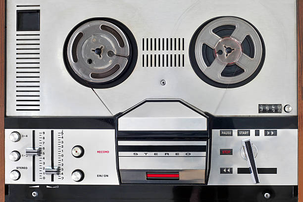 istock Old reel to reel tape recorder and player 492984004