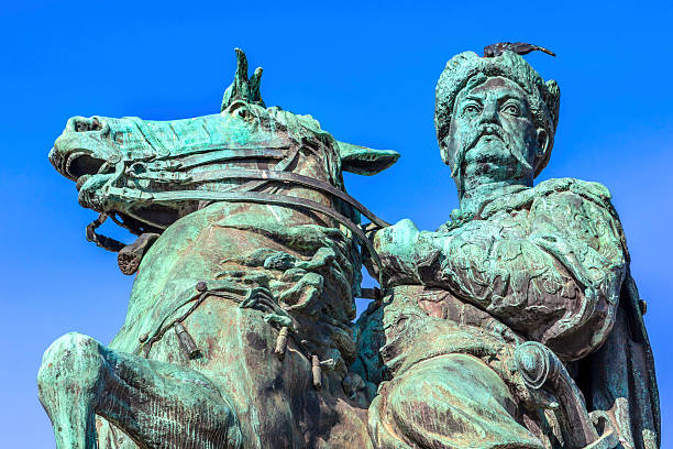 istock Bogdan Khmelnitsky Equestrian Statue Sofiyskaya Square Kiev Ukraine 493027526