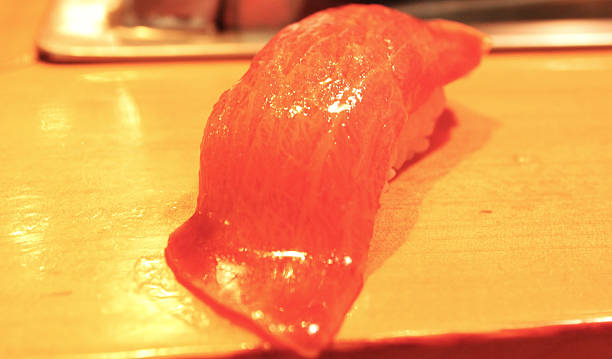 マグロの寿司 - toro ストックフォトと画像