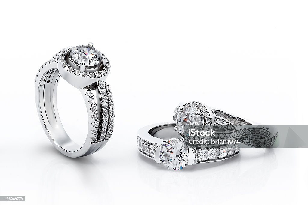 Or bagues de fiançailles diamant - Photo de Bague en diamant libre de droits