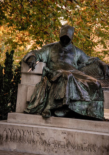 istock Statue of Anonymus in Budapest 493071747