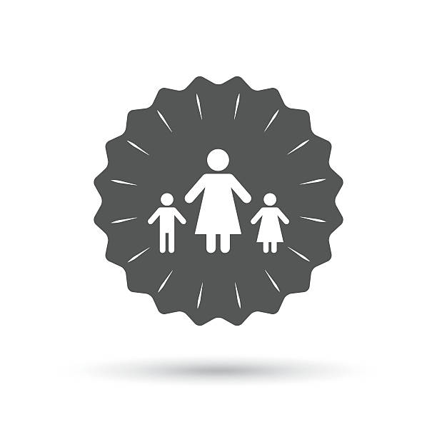 istock One-parent family with two children sign icon 493076314
