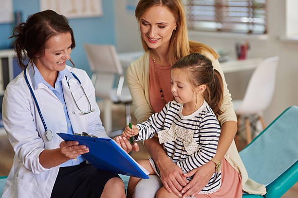 istock Meeting with the doctor office 493085862