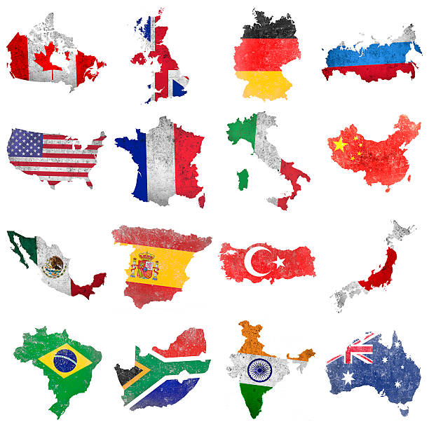カナダ、米国、メキシコ、ブラジル、英国、フランス、スペイン、南アフリカ、ドイツ、イタリア、トルコ、インド、ロシア、中国、日本、オーストラリア - 世界で最も重要な国の地図シルエットに16の国旗のセット。白い背景に分離された、グランジ効果が追加されました。