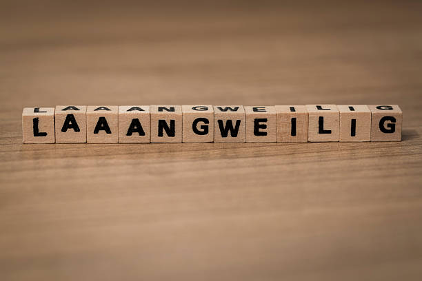 istock Laaaangweilig in wooden cubes 493191536