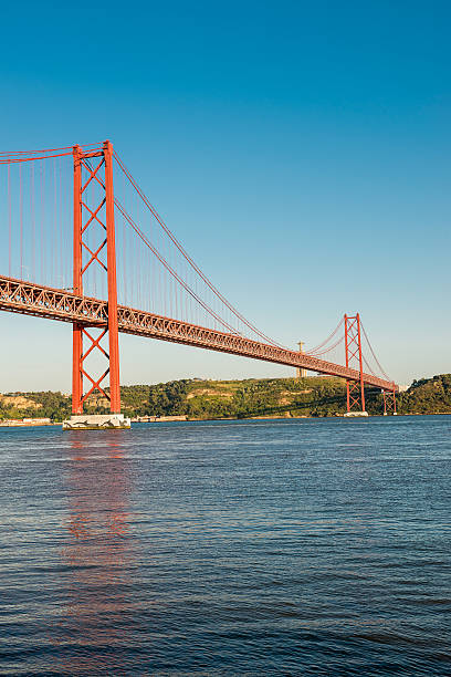istock Ponte 25 de Abril Bridge in Lisbon 493192366