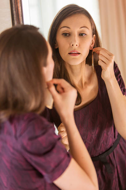 istock Elegant Earring Woman 493220201